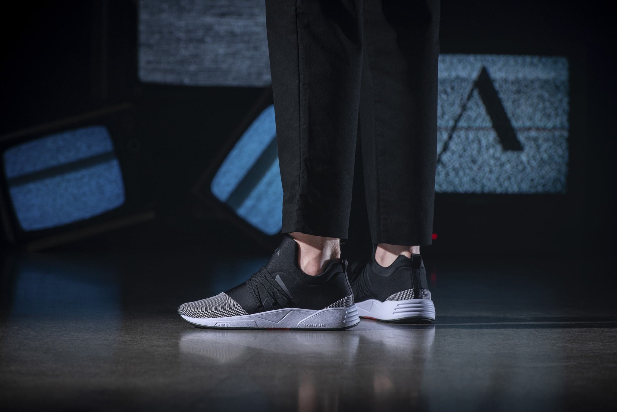 ARKK Copenhagen - Iconic Line Raven Mesh S-E15 Black White-MEN Raven Black