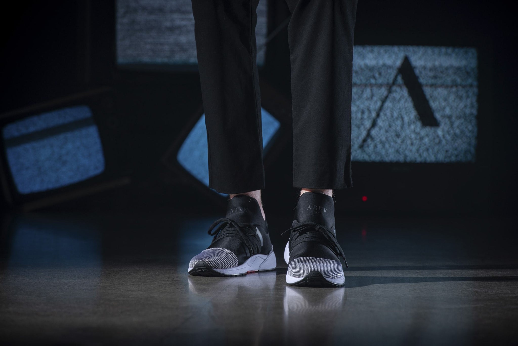 ARKK Copenhagen - Iconic Line Raven Mesh S-E15 Black White-MEN Raven Black