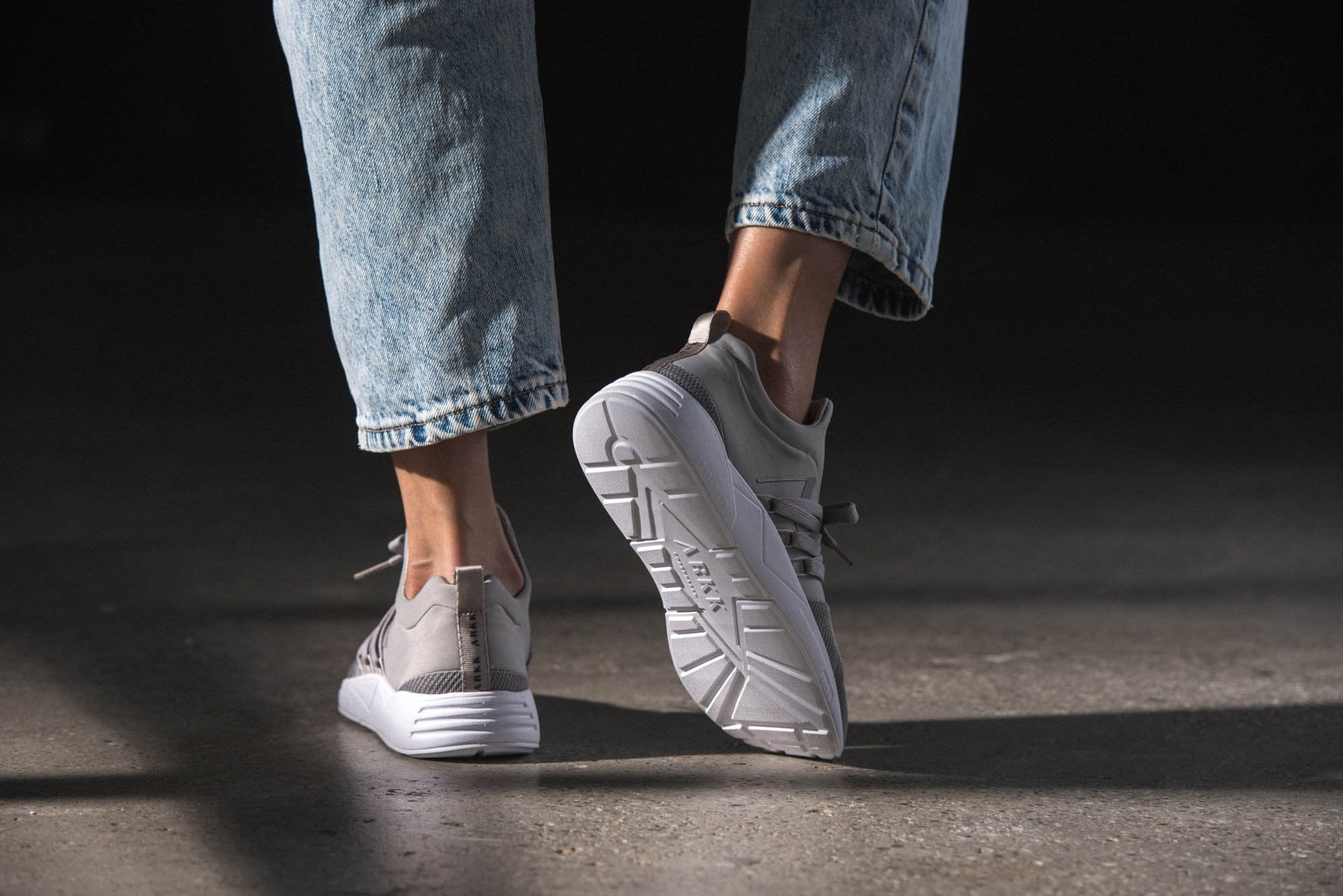 ARKK Copenhagen - Essential Line Raven Mesh S-E15 Grey Black - Women Raven