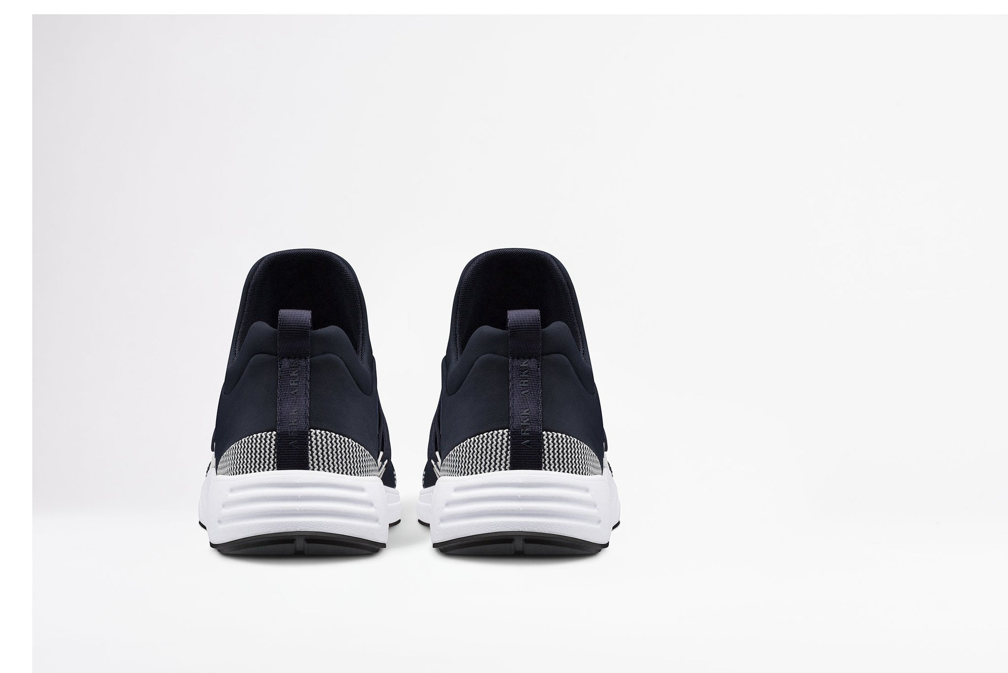 ARKK Copenhagen - Iconic Line Raven Mesh S-E15 Midnight White-MEN Raven Midnight