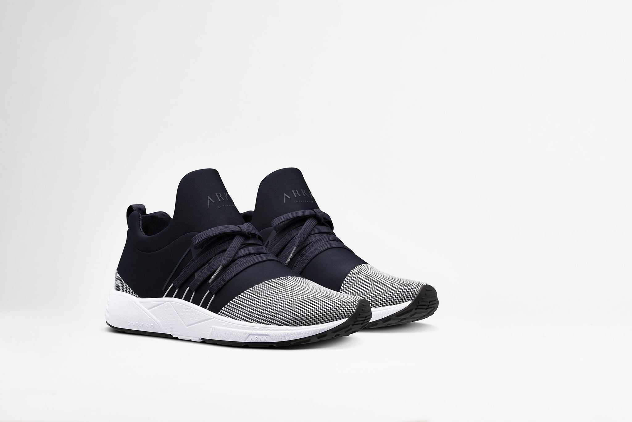 ARKK Copenhagen - Iconic Line Raven Mesh S-E15 Midnight White-MEN Raven Midnight