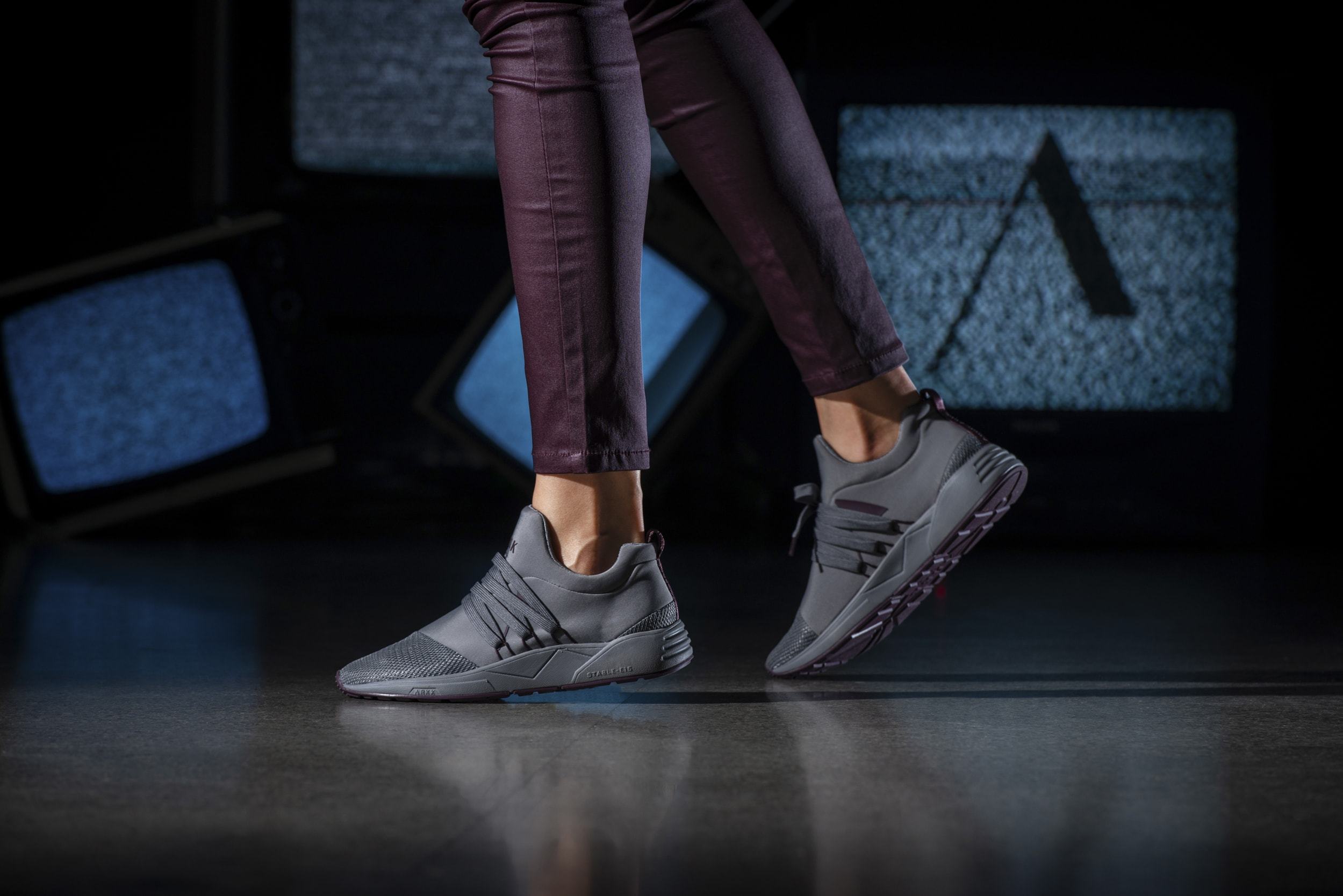 ARKK Copenhagen - Essential Line Raven Mesh S-E15 Titanium Dark Bordeaux-WOMEN Raven Titanium