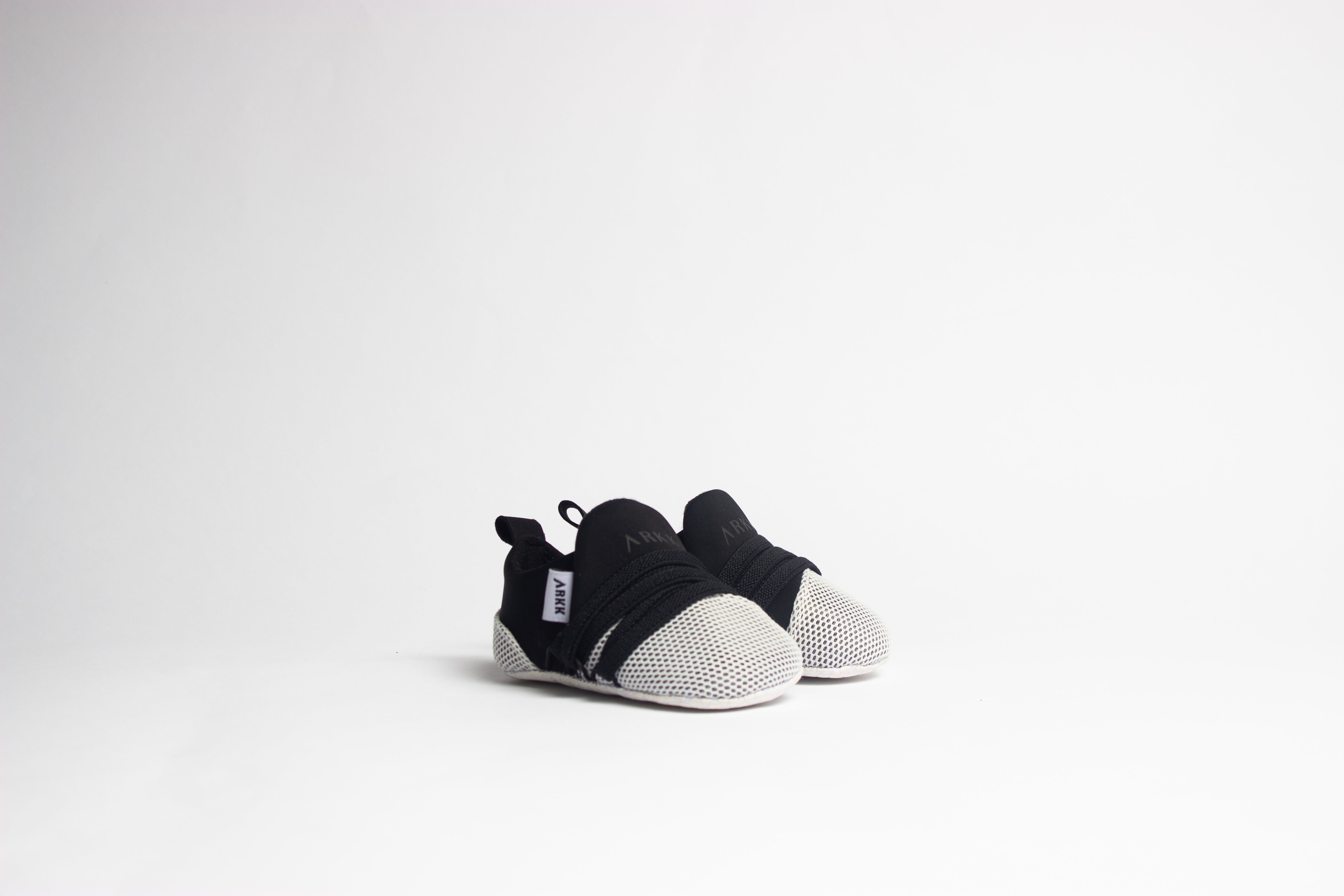 ARKK Collection Raven Mini | Black White | Raven Mini