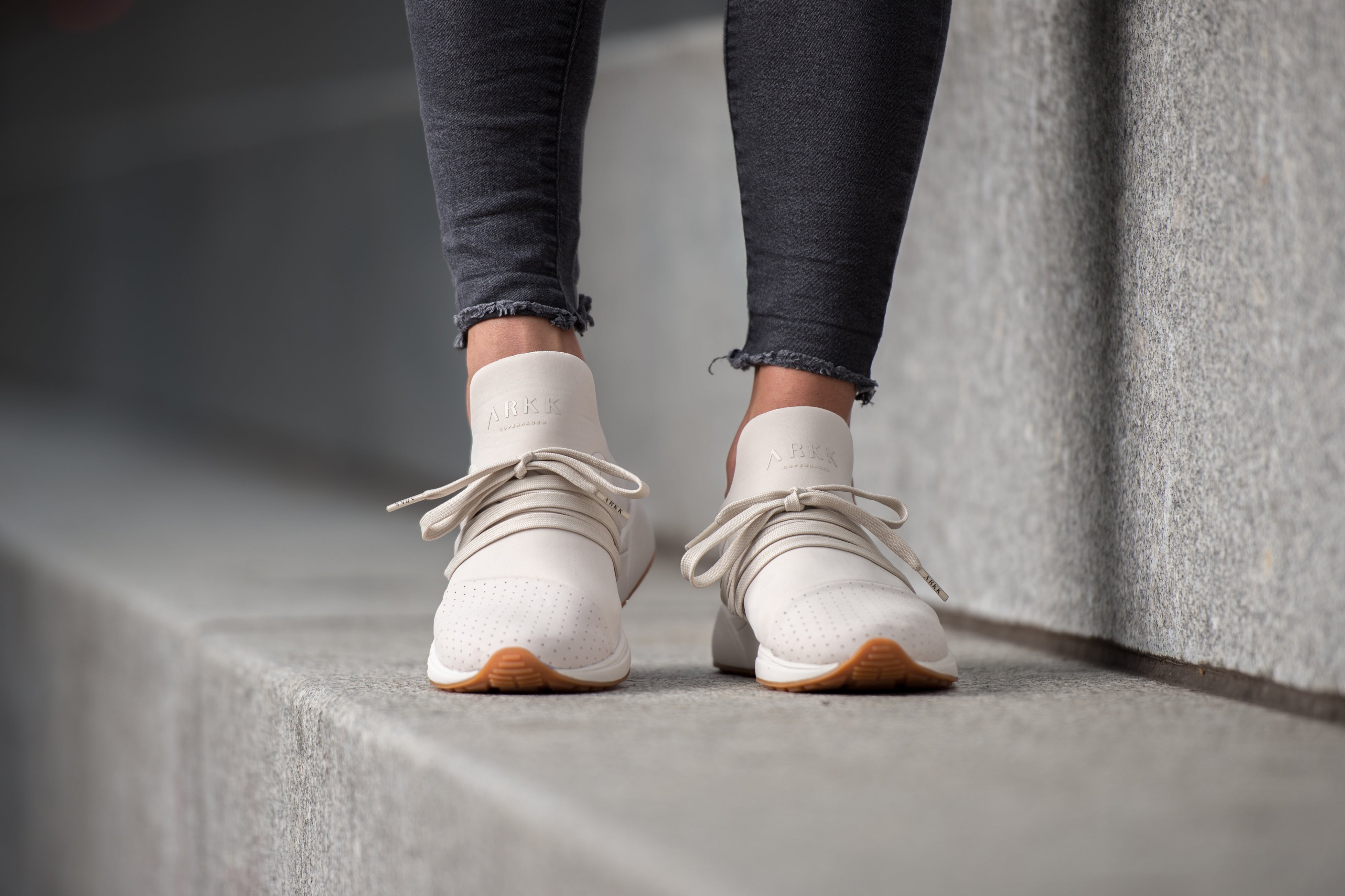 ARKK Collection Raven Nubuck S-E15 Sand Gum - Women Raven Sand