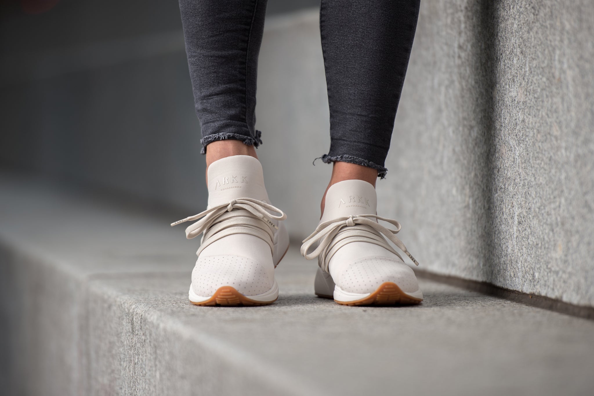 ARKK Collection Raven Nubuck S-E15 Sand Gum - Women Raven Sand