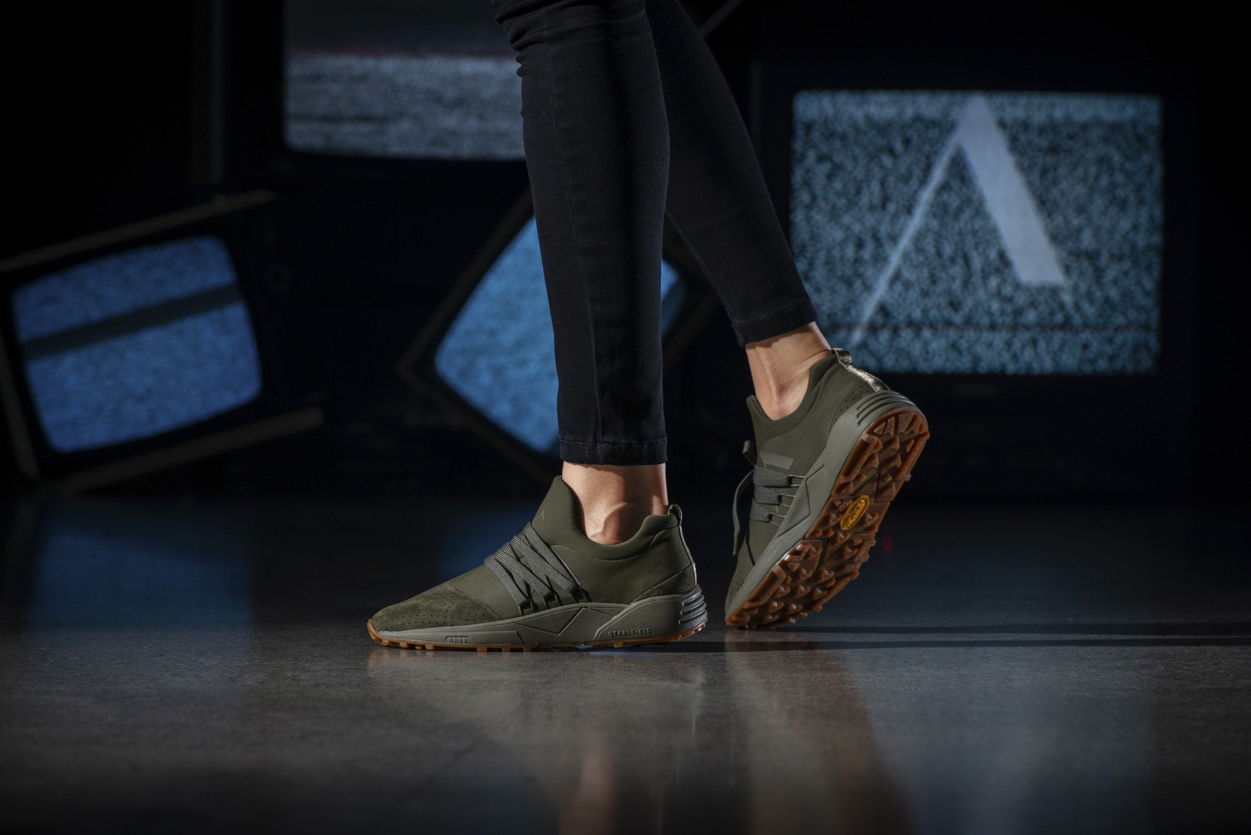 ARKK Collection Raven Nubuck S-E15 Vibram® Dark Army Gum-Women Raven Dark Army