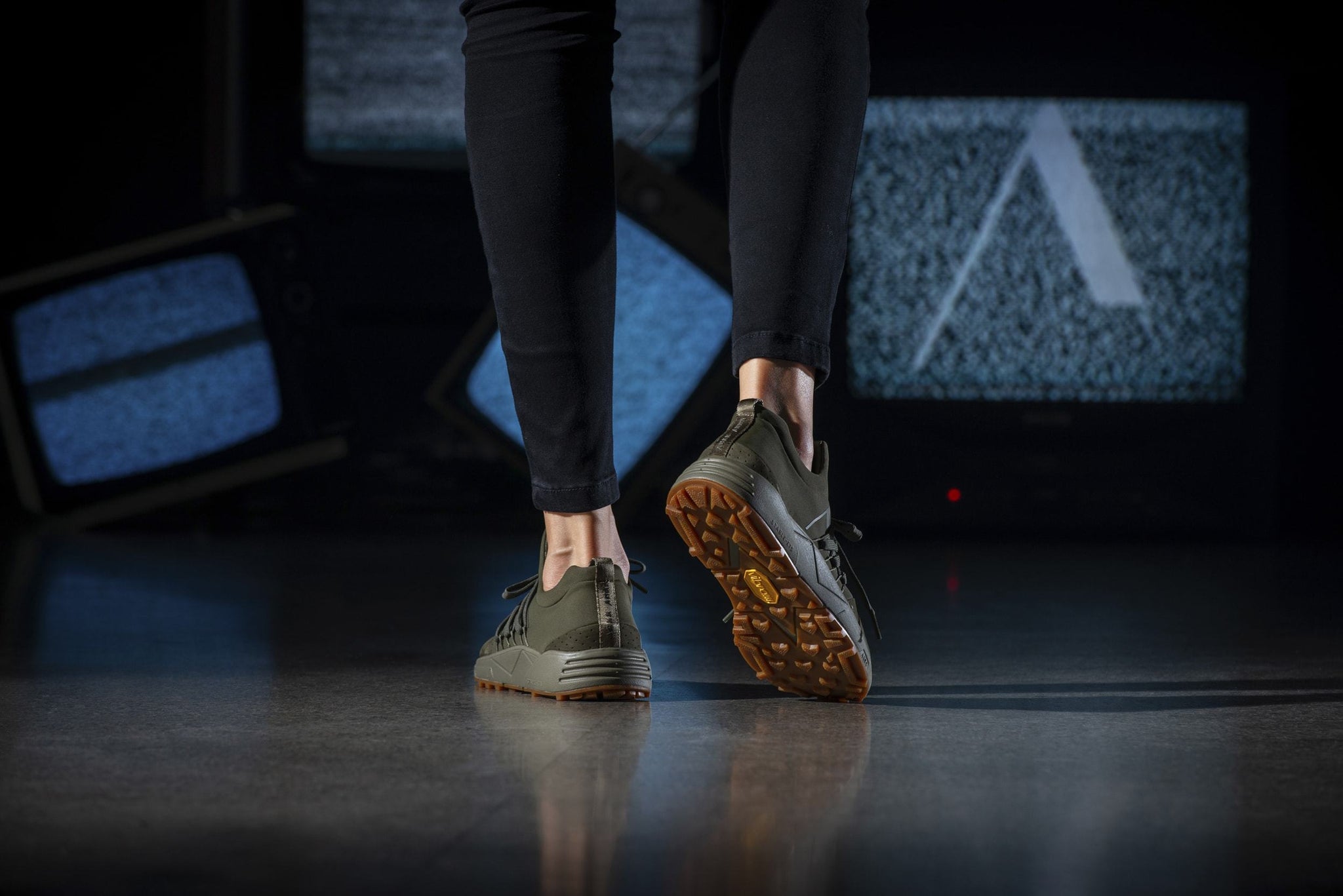 ARKK Copenhagen - Main Line Raven Nubuck S-E15 Vibram® Dark Army Gum-Women Raven Dark Army