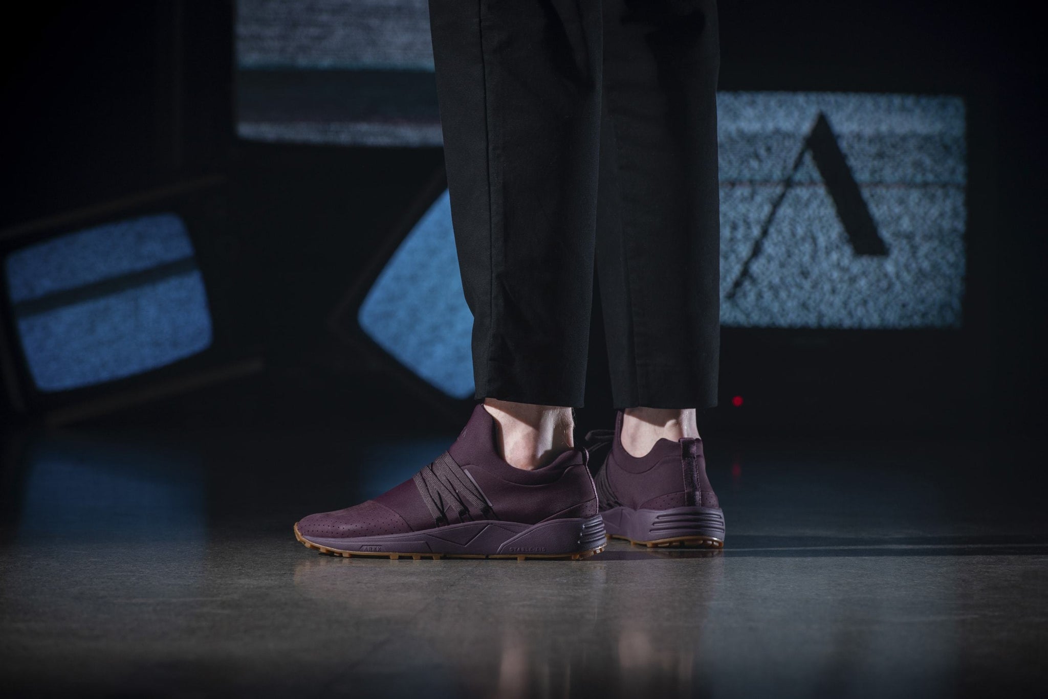 ARKK Copenhagen - Main Line Raven Nubuck S-E15 Vibram® Dark Bordeaux Gum-Men Raven Dark Bordeaux