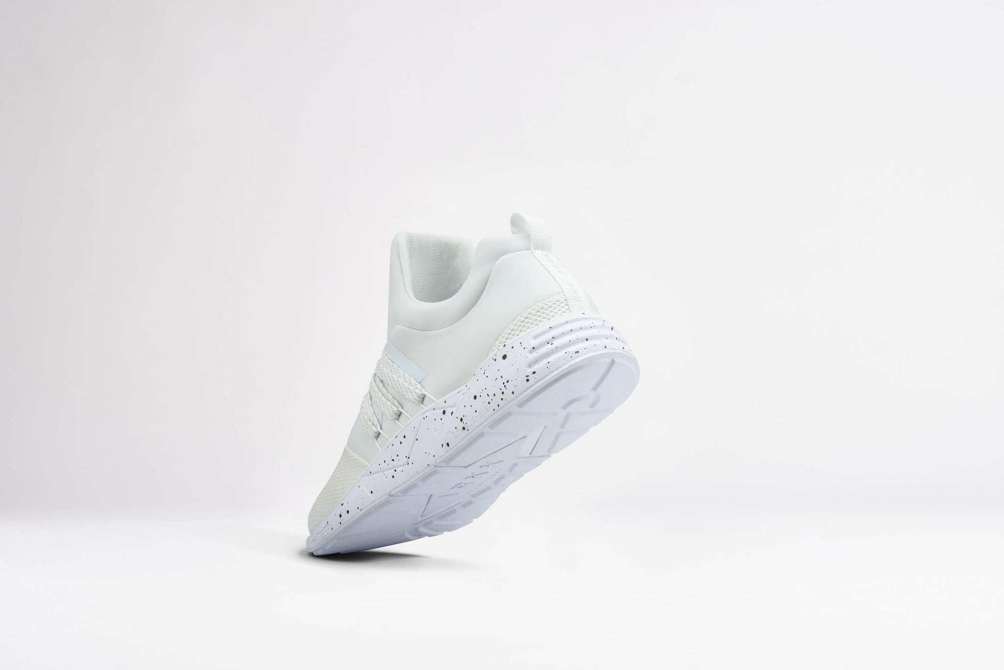 ARKK Collection Raven S-E15 Mesh White Spray - Women Raven White