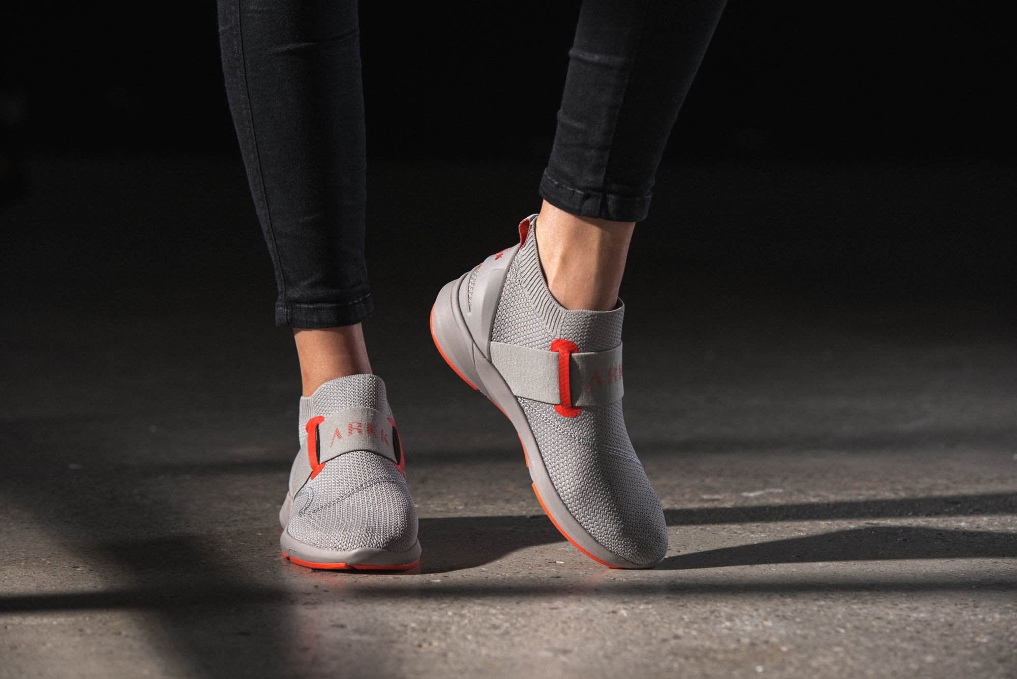 ARKK Copenhagen - Superior Line Spyqon FG 2.0 H-X1 Dove Grey Bright Red - Women Spyqon