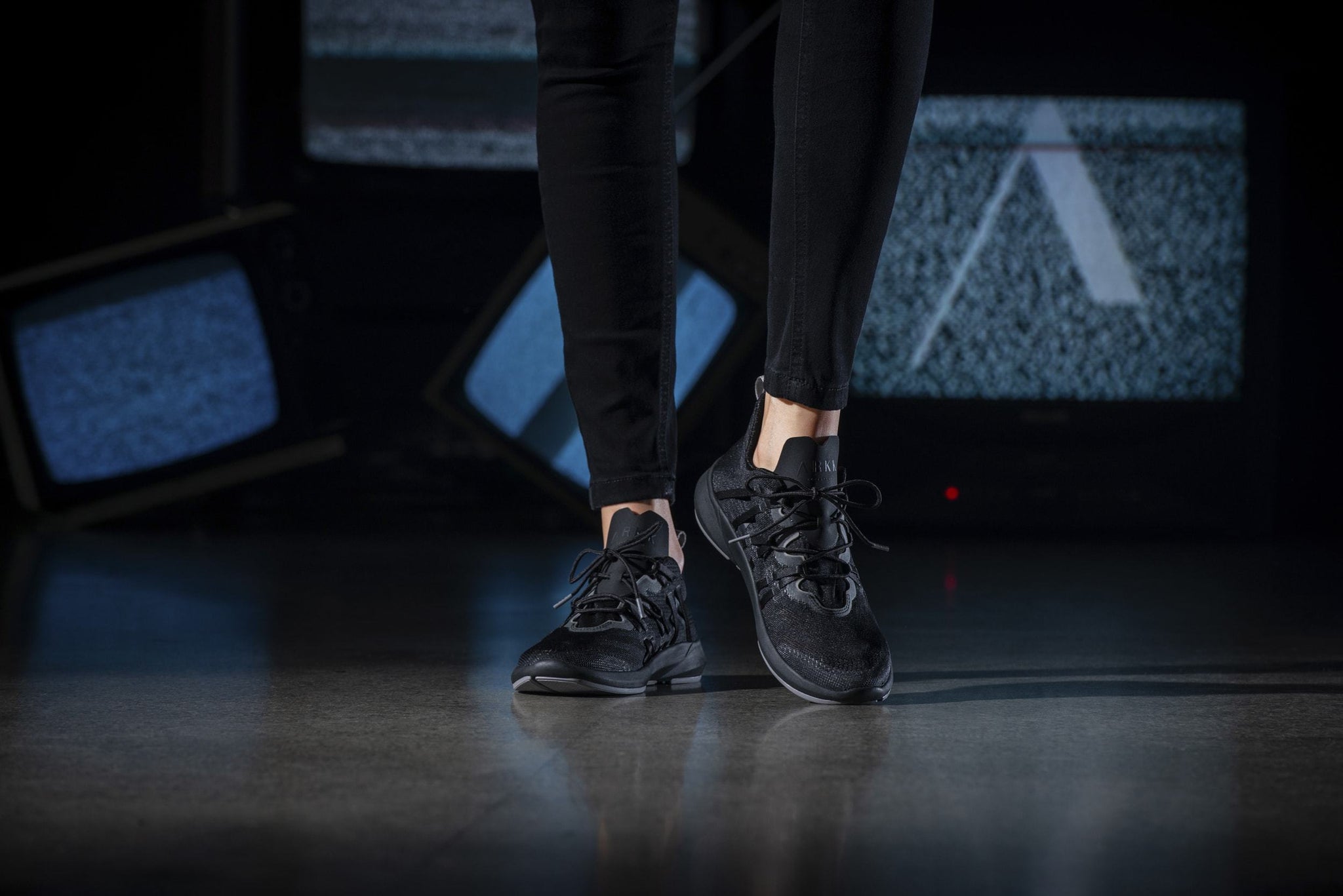 ARKK Copenhagen - Essential Line Velcalite CM H-X1 Black Wind Grey-Women Velcalite Black